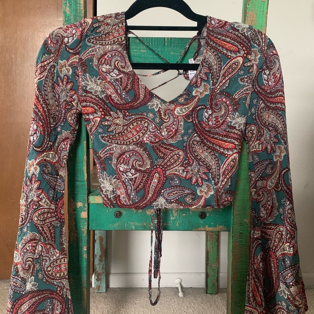bell sleeved crop top